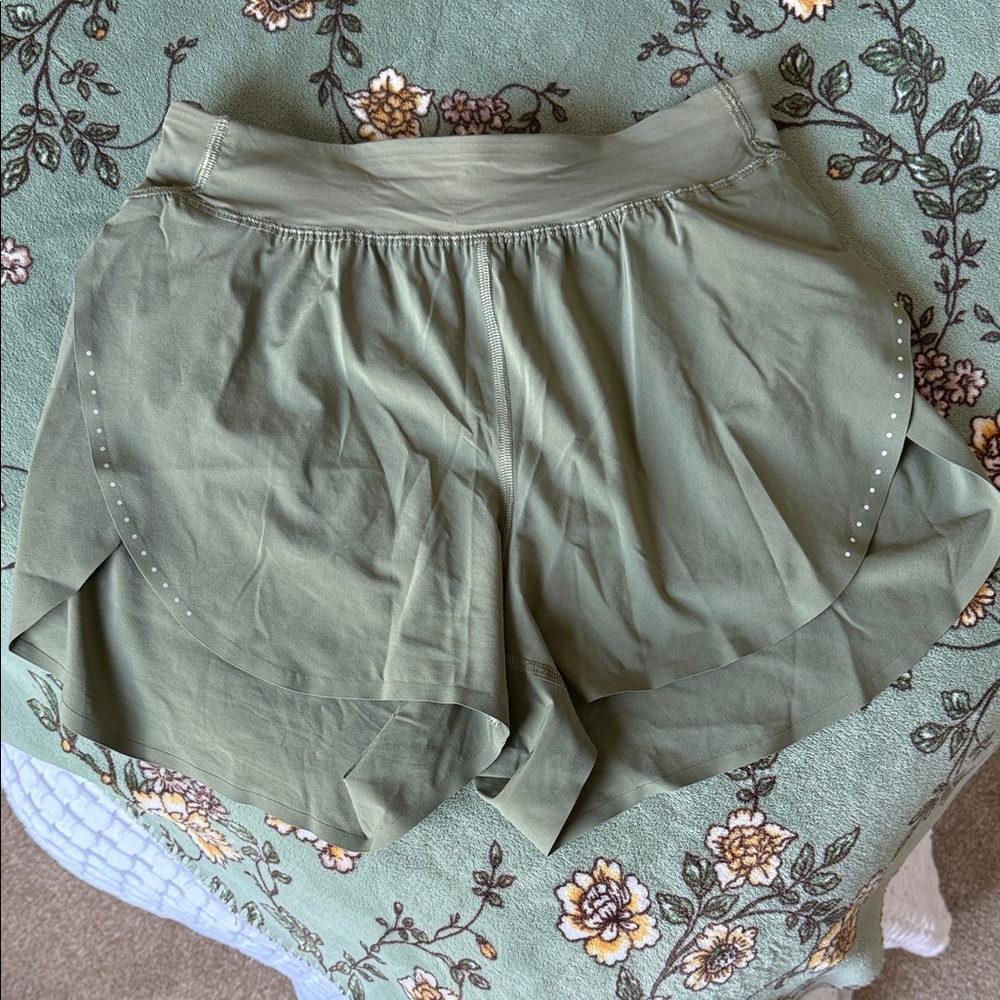 Fast and Free High Rise Shorts